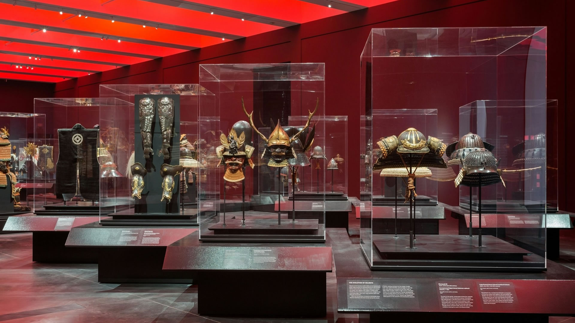 Customize your Dallas sightseeing with private luxury transportation.