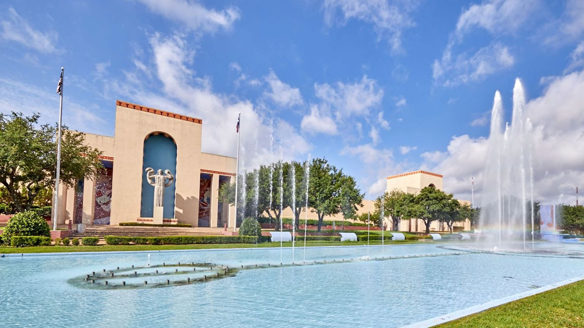 Uncover the architectural secrets of Dallas on an exclusive tour.
